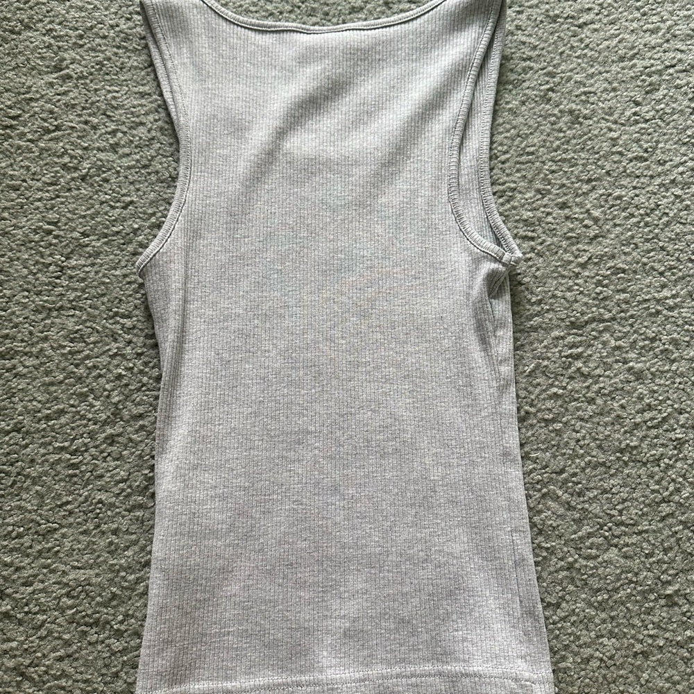 H&M Light Gray Ribbed Tank Top - Picture 4 of 4